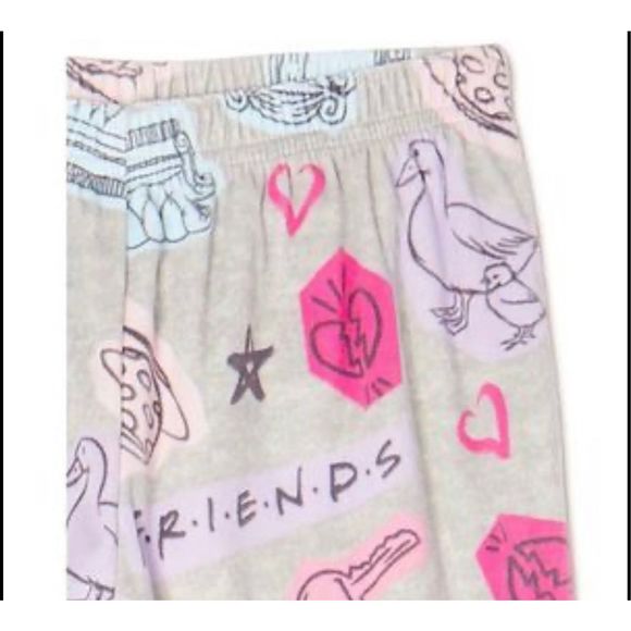 Friends TV Show Little Girl’s 2 Piece Long Sleeves Pajama Set Size 4/5 Ross Moni - Picture 3 of 9